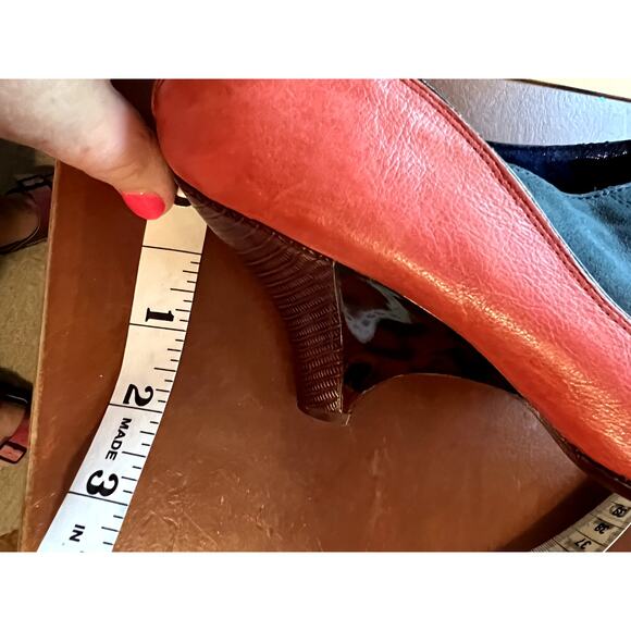 Poetic License red blue leather and suede 1940 style pump laces and bows EU 39.5 - Picture 10 of 10